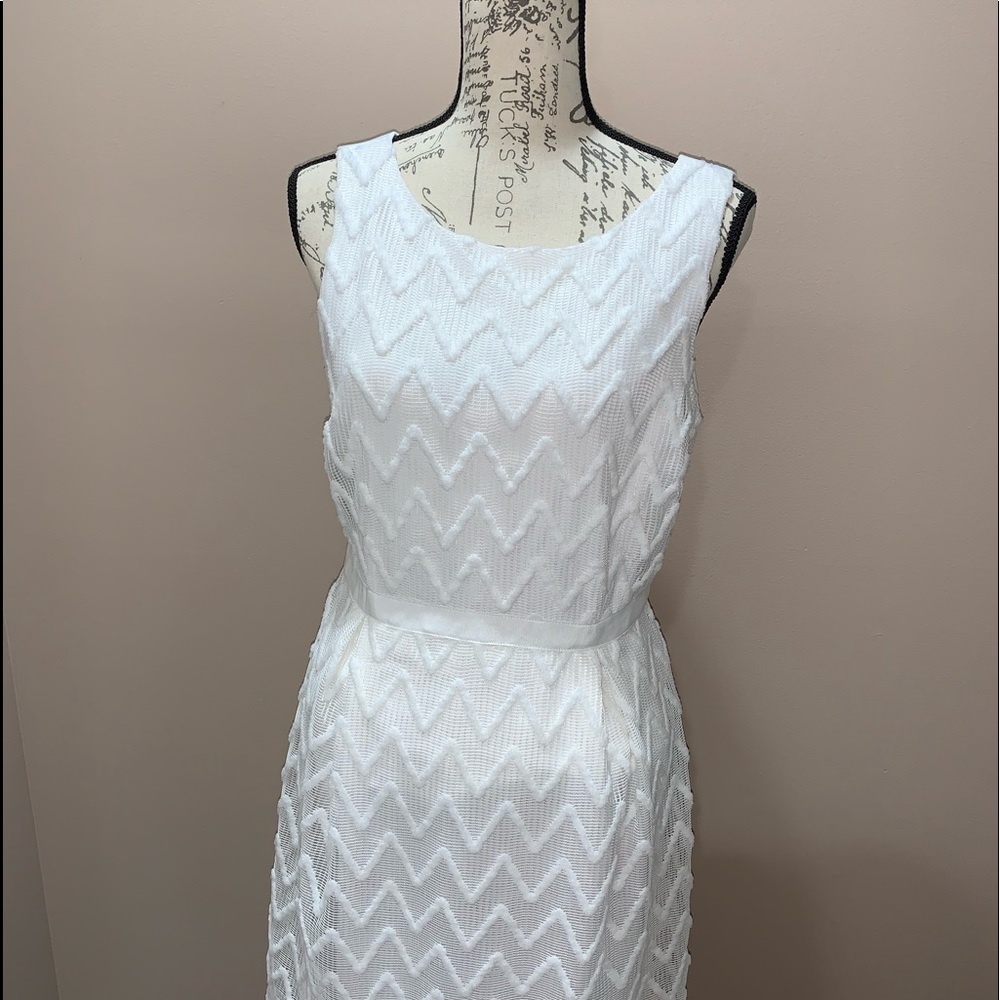 Maia Dress White Size 6 Beautiful